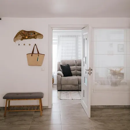 Prázdninový dům 1 Bedroom House Năvodari