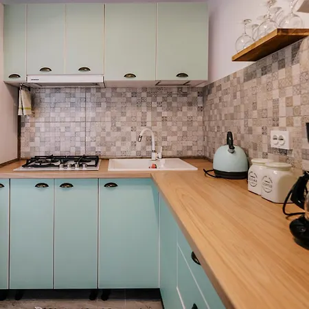 1 Bedroom House