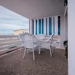 1 Bedroom House Vakantiehuis *