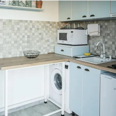 1 Bedroom House Case de vacanță