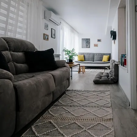 1 Bedroom House * Năvodari