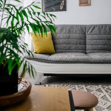 1 Bedroom House *