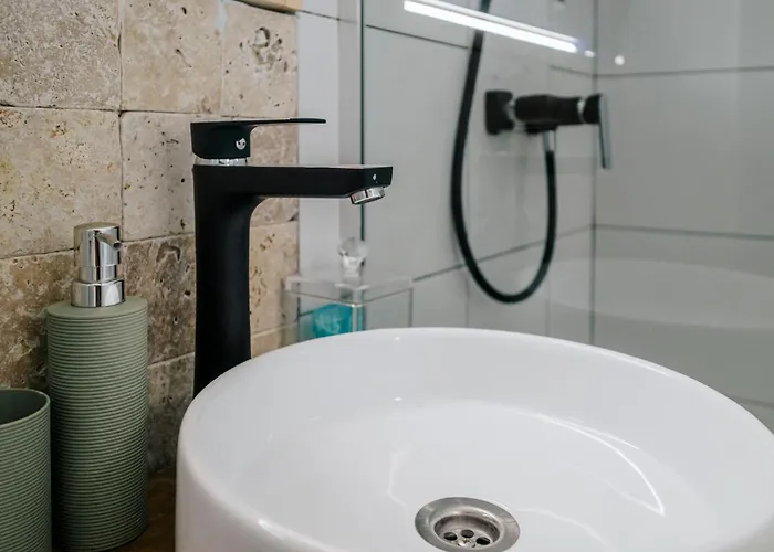 1 Bedroom House Holiday home